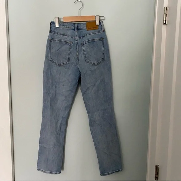 Aritzia Denim Forum Arlo Highrise Slim Jeans - Picture 3 of 8